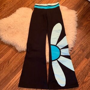 Flared Leggings 🌸